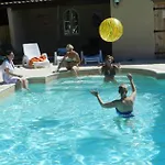 Le Grand Chemin De La Vie Bed & Breakfast Montcaret