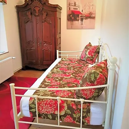 Le Grand Chemin De La Vie Bed & Breakfast Montcaret