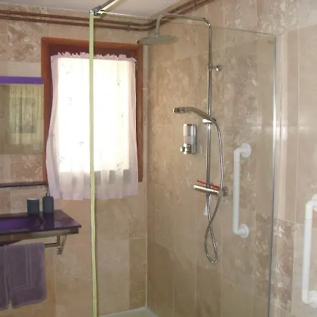 Bed & Breakfast Le Grand Chemin De La Vie Montcaret